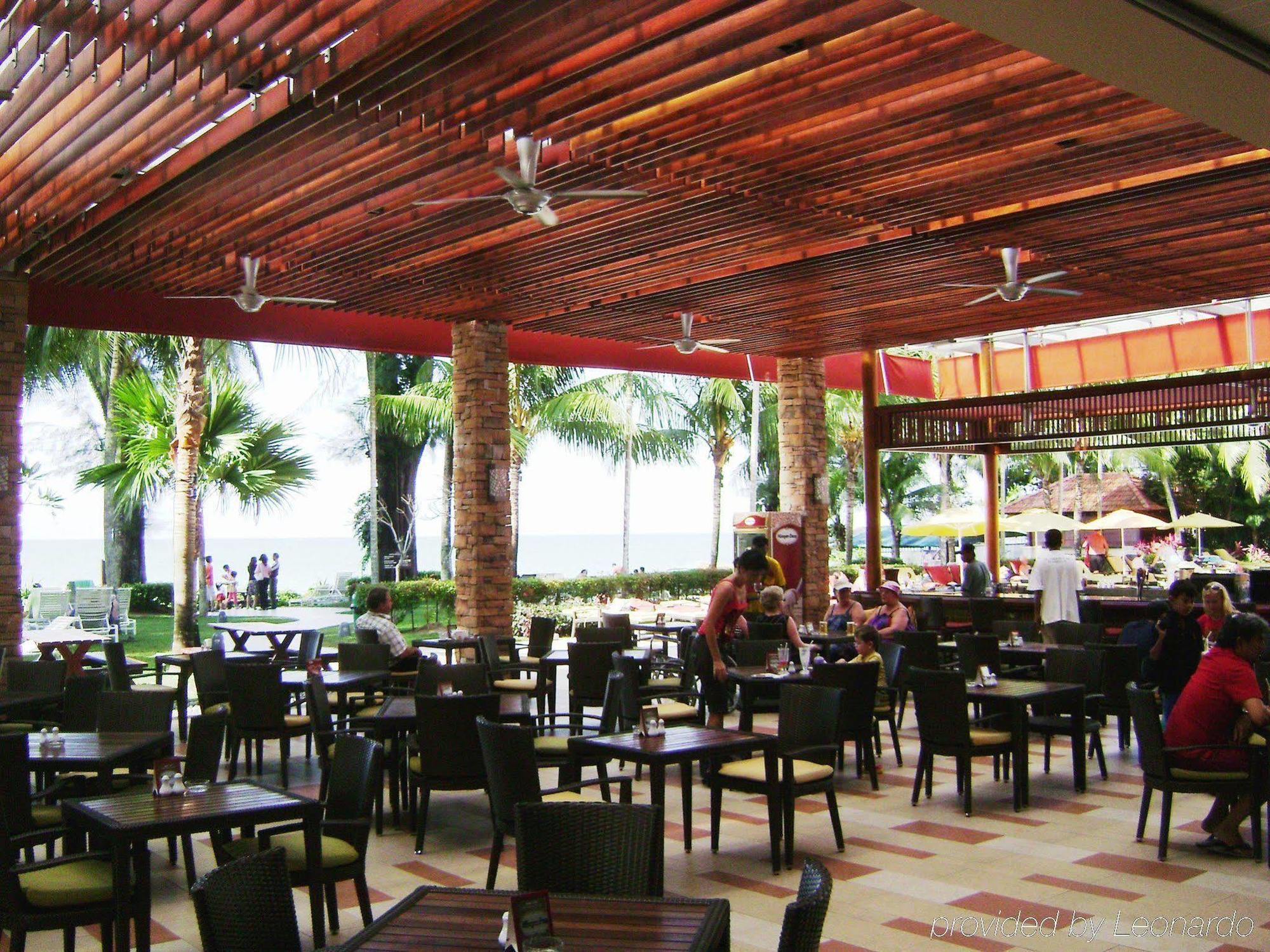 Holiday Inn Resort Penang 峇都丁宜 餐厅 照片